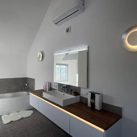 Horse De Belian * Hannut